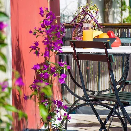 The Red House - Pelekas, Corfu Apartment *